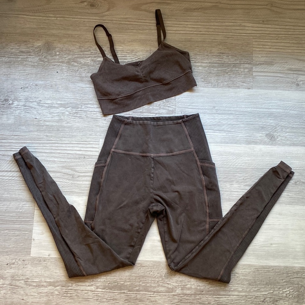 Off-line by airy leggings and sports bra set
